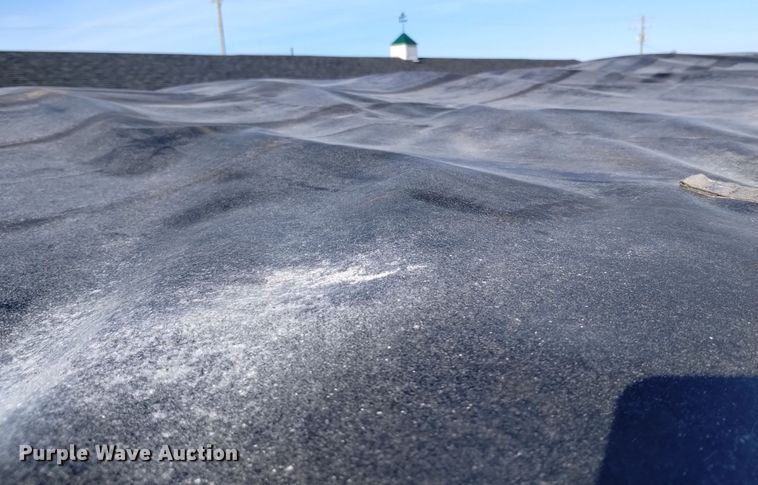 image for item EH0118 1999 Mack CH613 fertilizer delivery truck