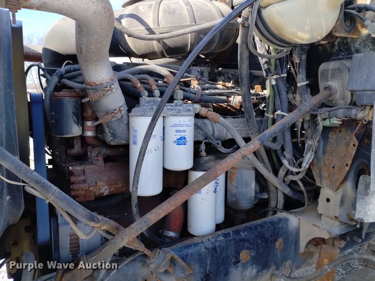 image for item EH0118 1999 Mack CH613 fertilizer delivery truck