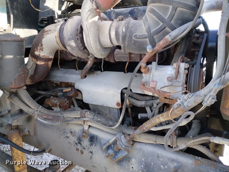 image for item EH0118 1999 Mack CH613 fertilizer delivery truck