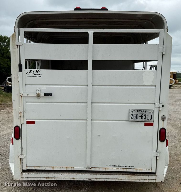 image for item EJ3835 2015 S & H SHH0832-14 livestock trailer