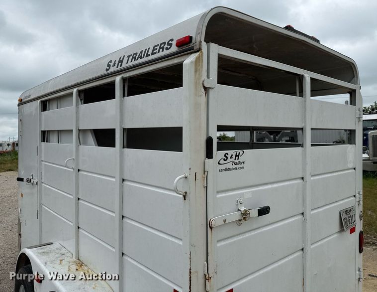 image for item EJ3835 2015 S & H SHH0832-14 livestock trailer