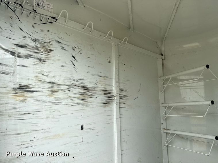 image for item EJ3835 2015 S & H SHH0832-14 livestock trailer