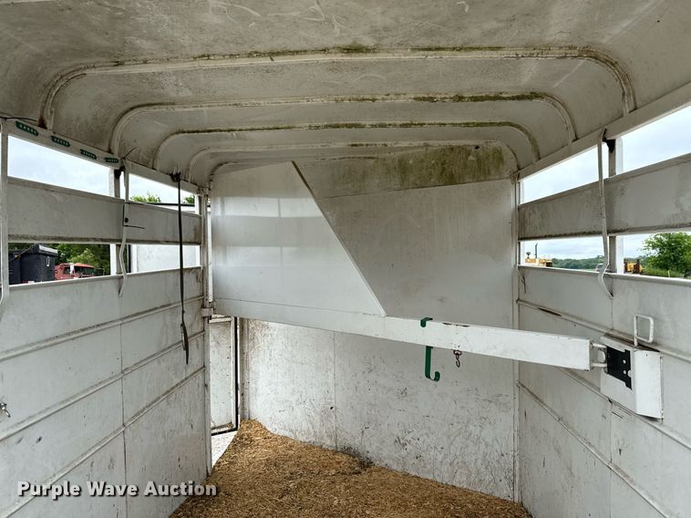 image for item EJ3835 2015 S & H SHH0832-14 livestock trailer