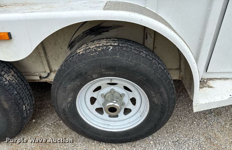 image for item EJ3835 2015 S & H SHH0832-14 livestock trailer