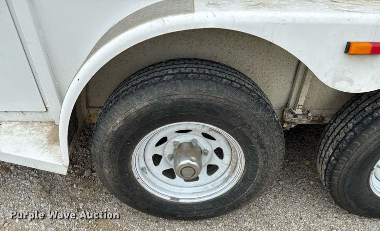 image for item EJ3835 2015 S & H SHH0832-14 livestock trailer