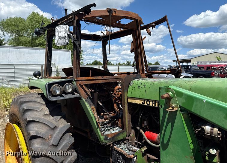 image for item EJ4640 1979 John Deere 4040  tractor