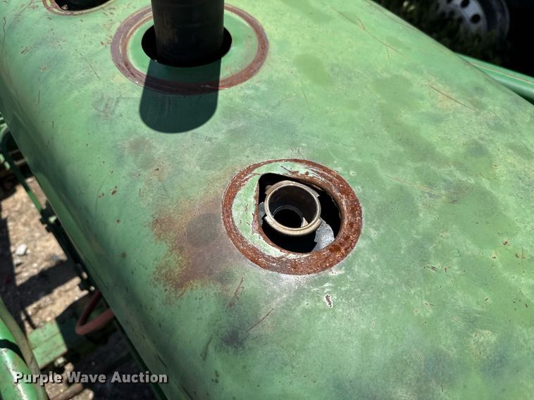 image for item EJ4640 1979 John Deere 4040  tractor