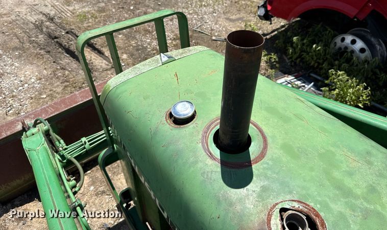 image for item EJ4640 1979 John Deere 4040  tractor