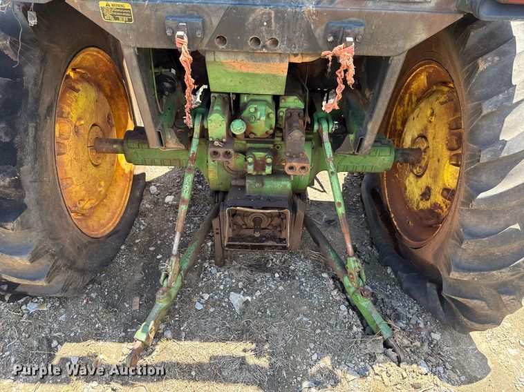 image for item EJ4640 1979 John Deere 4040  tractor