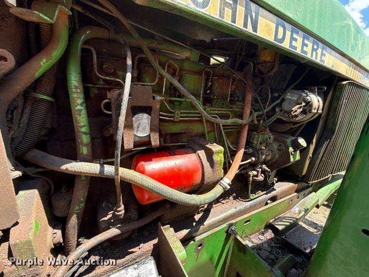 image for item EJ4640 1979 John Deere 4040  tractor