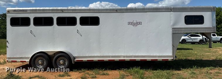 image for item EJ4646 2008 Blue Ribbon SS 406 horse trailer
