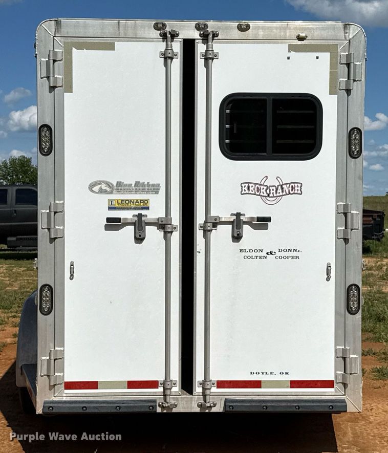 image for item EJ4646 2008 Blue Ribbon SS 406 horse trailer