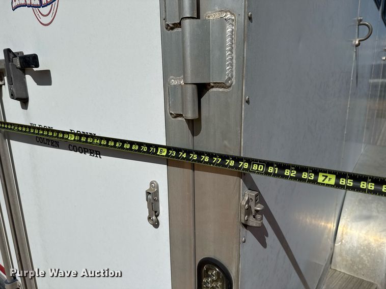 image for item EJ4646 2008 Blue Ribbon SS 406 horse trailer