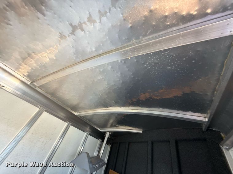 image for item EJ4646 2008 Blue Ribbon SS 406 horse trailer