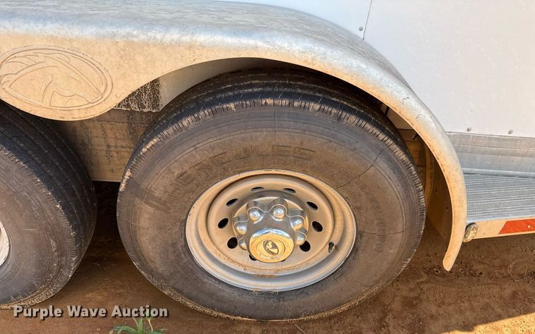 image for item EJ4646 2008 Blue Ribbon SS 406 horse trailer