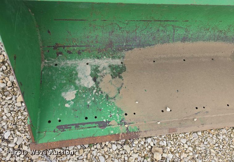 image for item EK5295 John Deere bucket