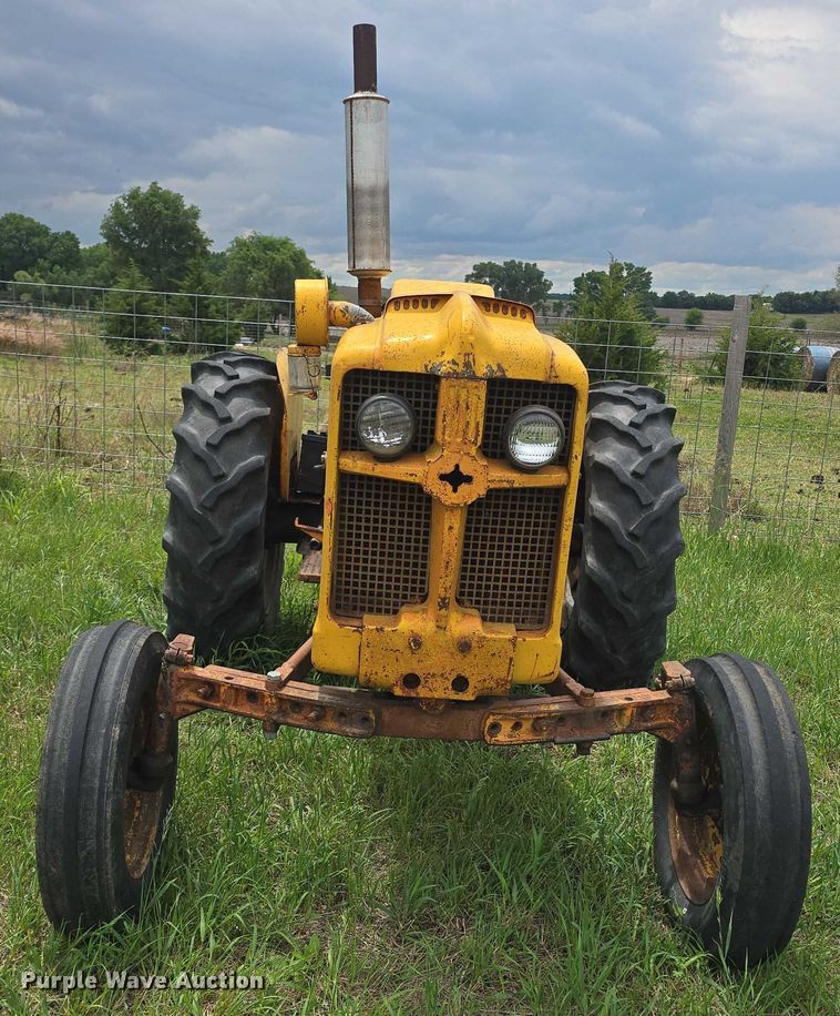 image for item EK5299 Minneapolis Moline 445 tractor