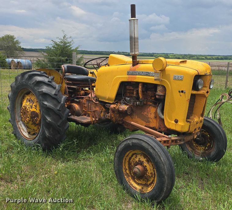 image for item EK5299 Minneapolis Moline 445 tractor