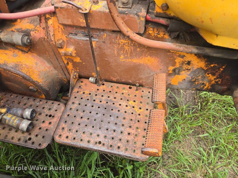 image for item EK5299 Minneapolis Moline 445 tractor