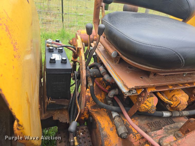 image for item EK5299 Minneapolis Moline 445 tractor