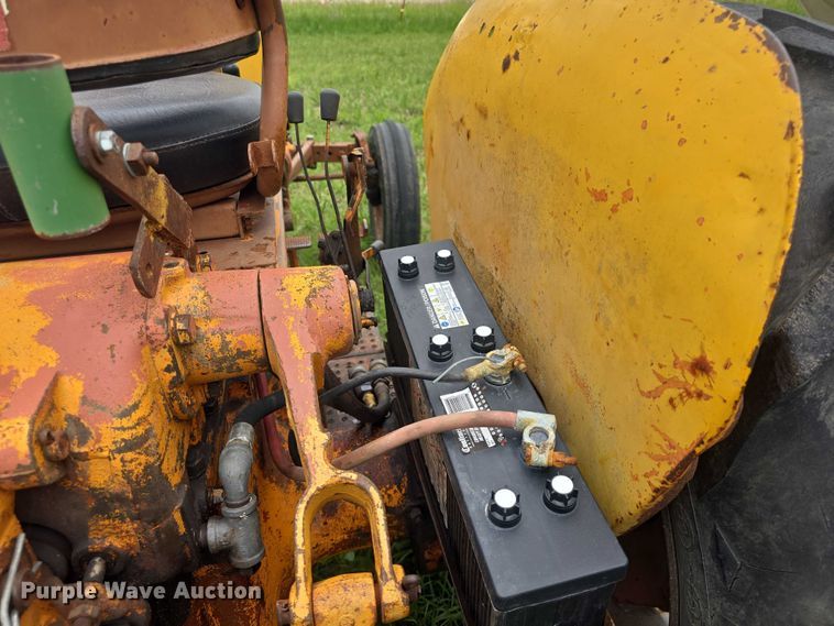 image for item EK5299 Minneapolis Moline 445 tractor