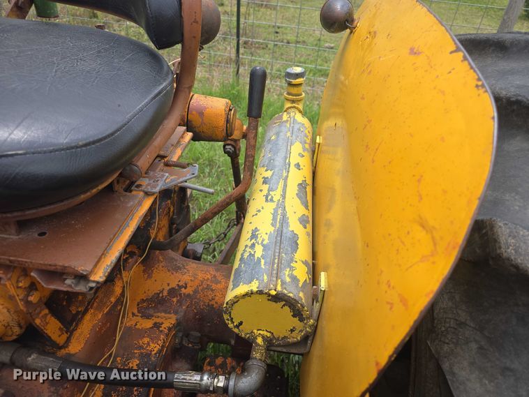 image for item EK5299 Minneapolis Moline 445 tractor