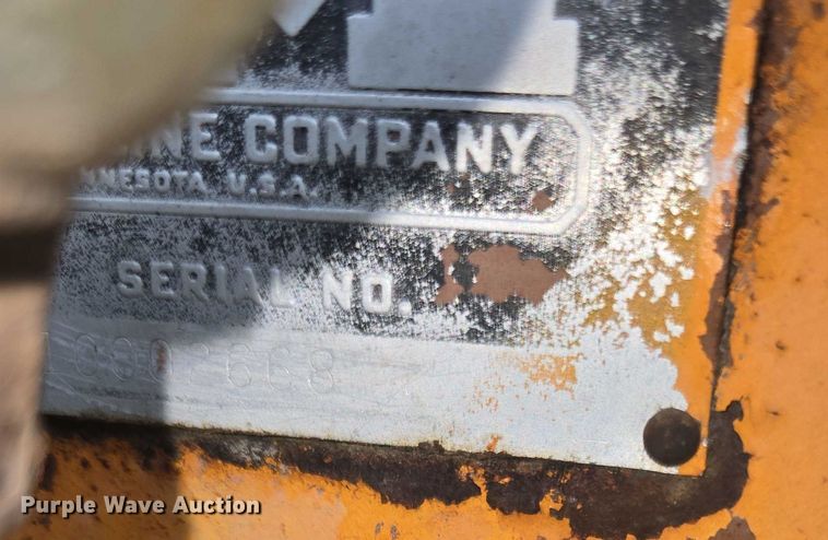 image for item EK5299 Minneapolis Moline 445 tractor