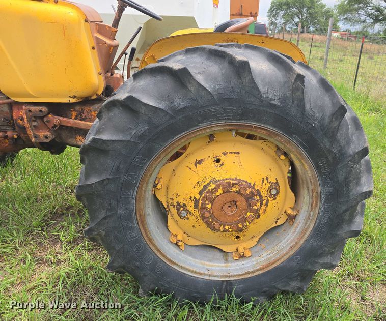 image for item EK5299 Minneapolis Moline 445 tractor