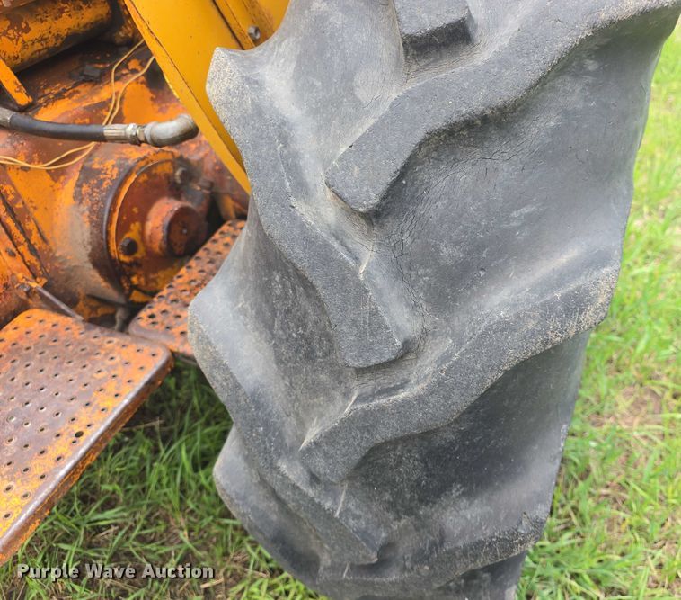 image for item EK5299 Minneapolis Moline 445 tractor