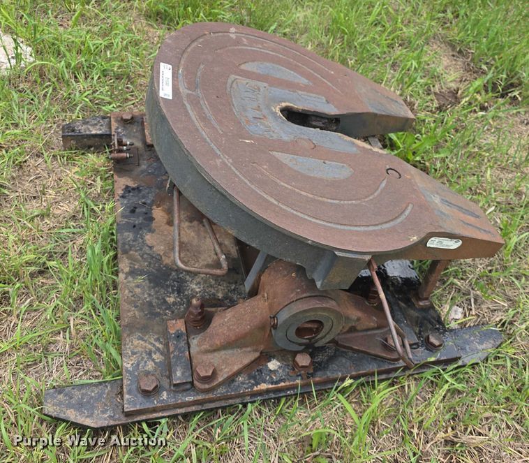 image for item EK5300 Holland FW2080D fifth wheel plate