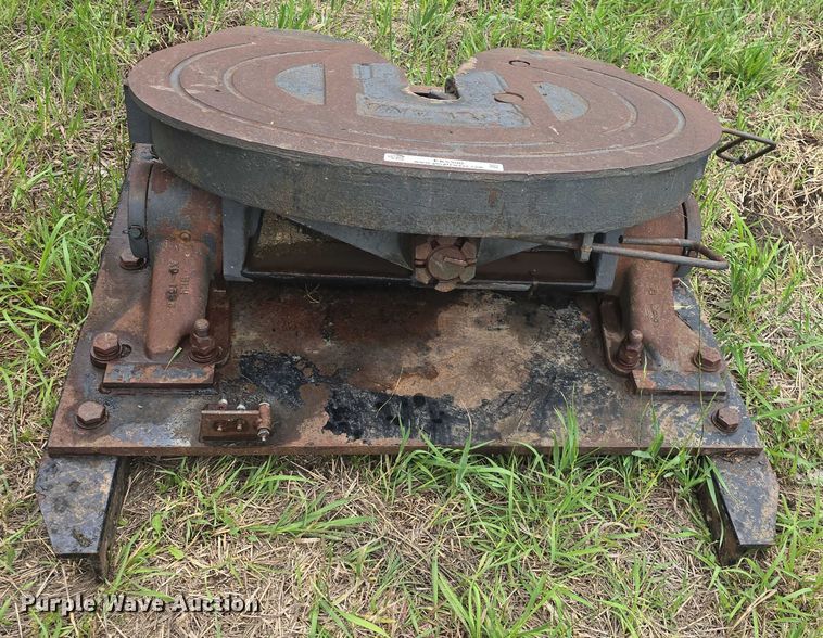 image for item EK5300 Holland FW2080D fifth wheel plate