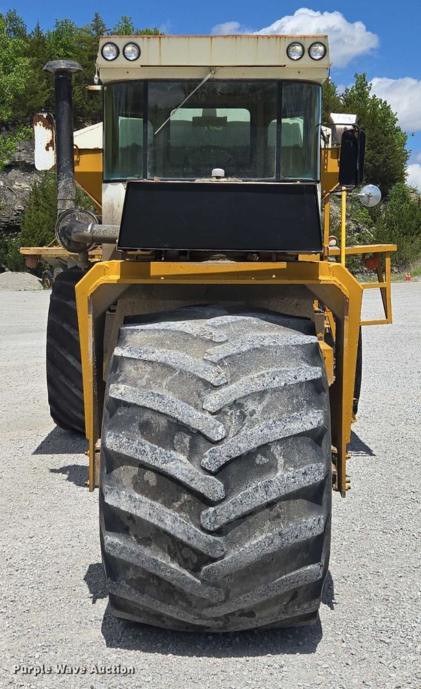 image for item EM7368 Ag-Chem 1253 spreader