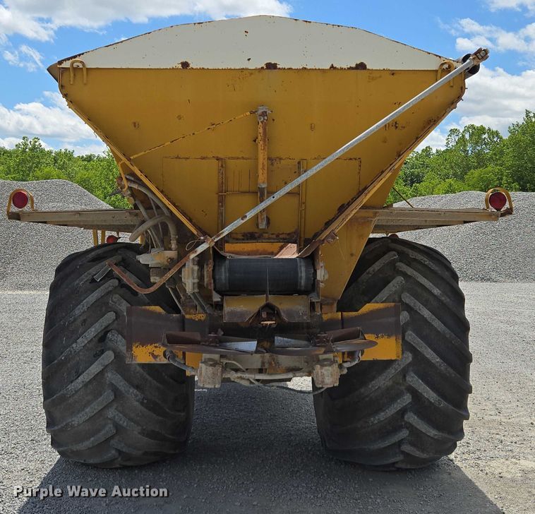image for item EM7368 Ag-Chem 1253 spreader