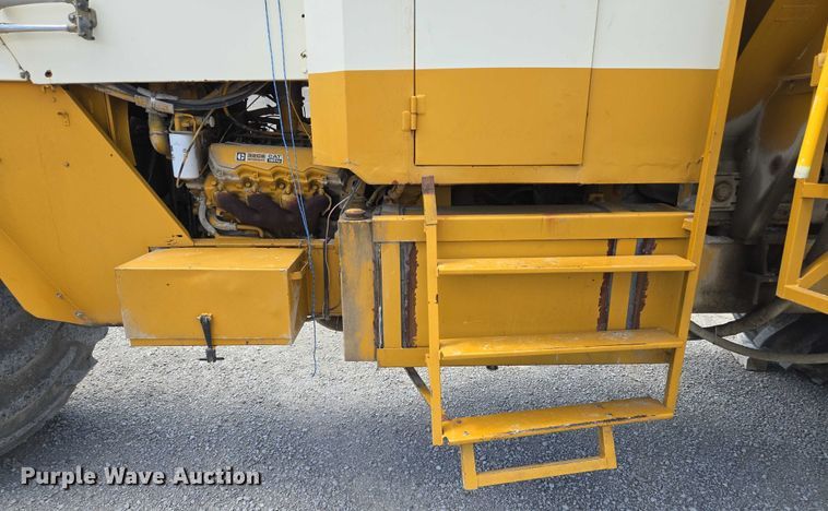 image for item EM7368 Ag-Chem 1253 spreader