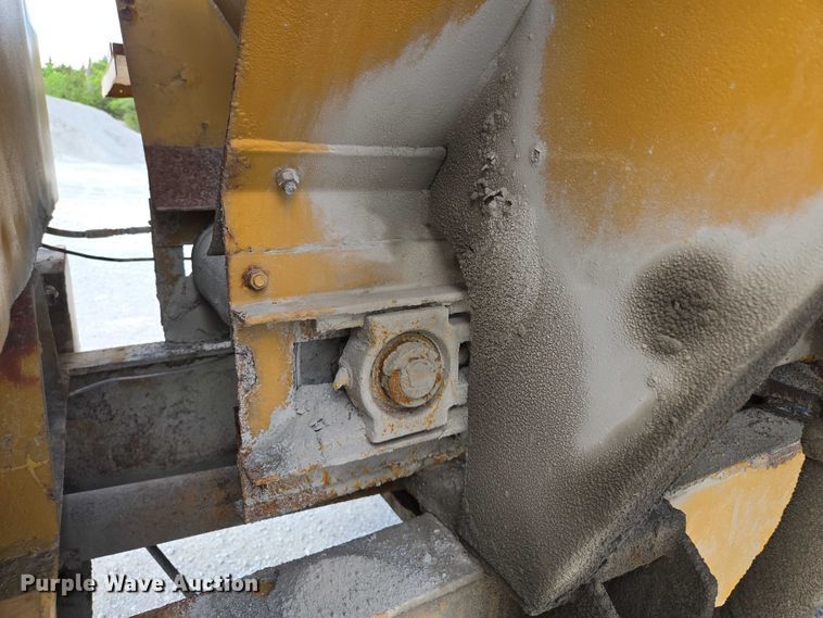 image for item EM7368 Ag-Chem 1253 spreader