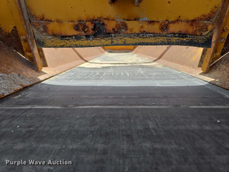 image for item EM7368 Ag-Chem 1253 spreader