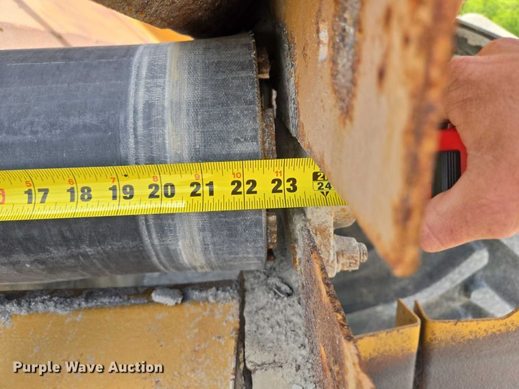 image for item EM7368 Ag-Chem 1253 spreader