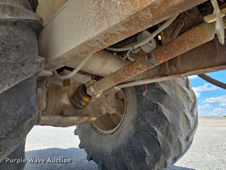 image for item EM7368 Ag-Chem 1253 spreader