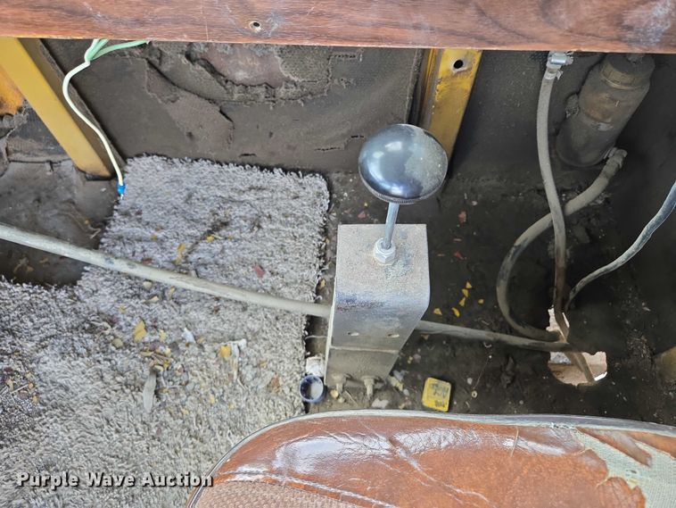 image for item EM7368 Ag-Chem 1253 spreader