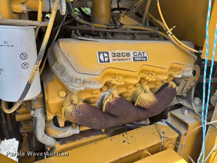 image for item EM7368 Ag-Chem 1253 spreader