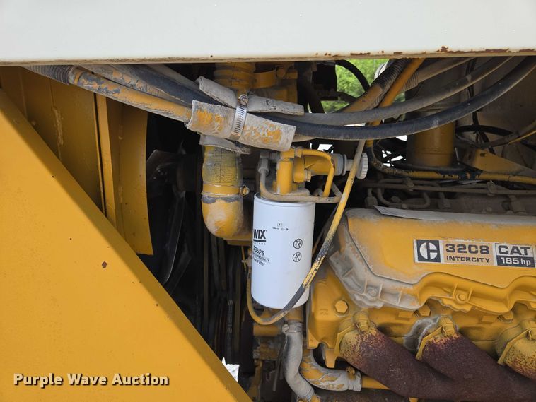 image for item EM7368 Ag-Chem 1253 spreader