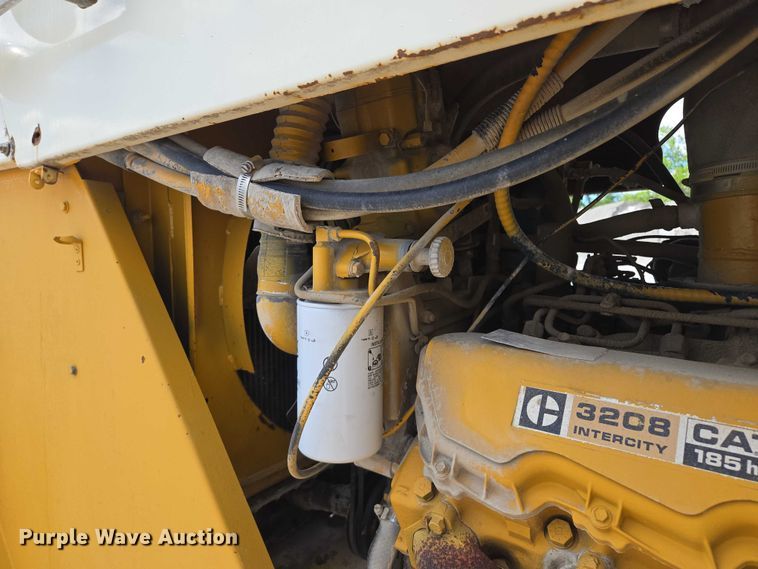 image for item EM7368 Ag-Chem 1253 spreader