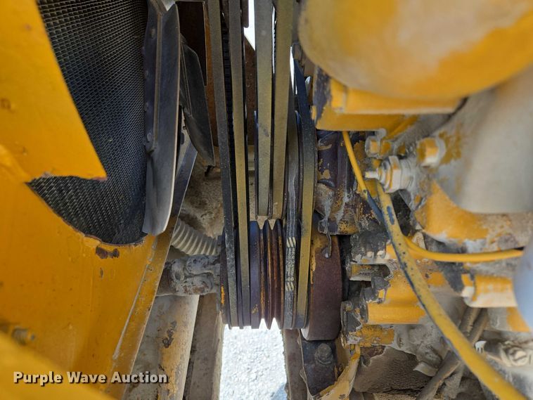 image for item EM7368 Ag-Chem 1253 spreader