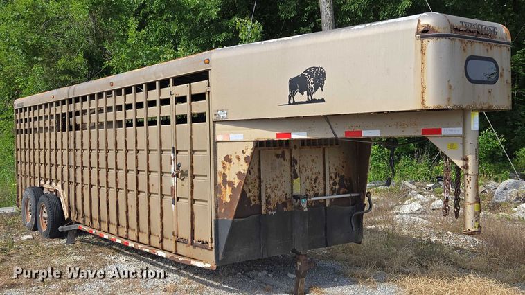 image for item EM7373 2001 Travalong livestock trailer