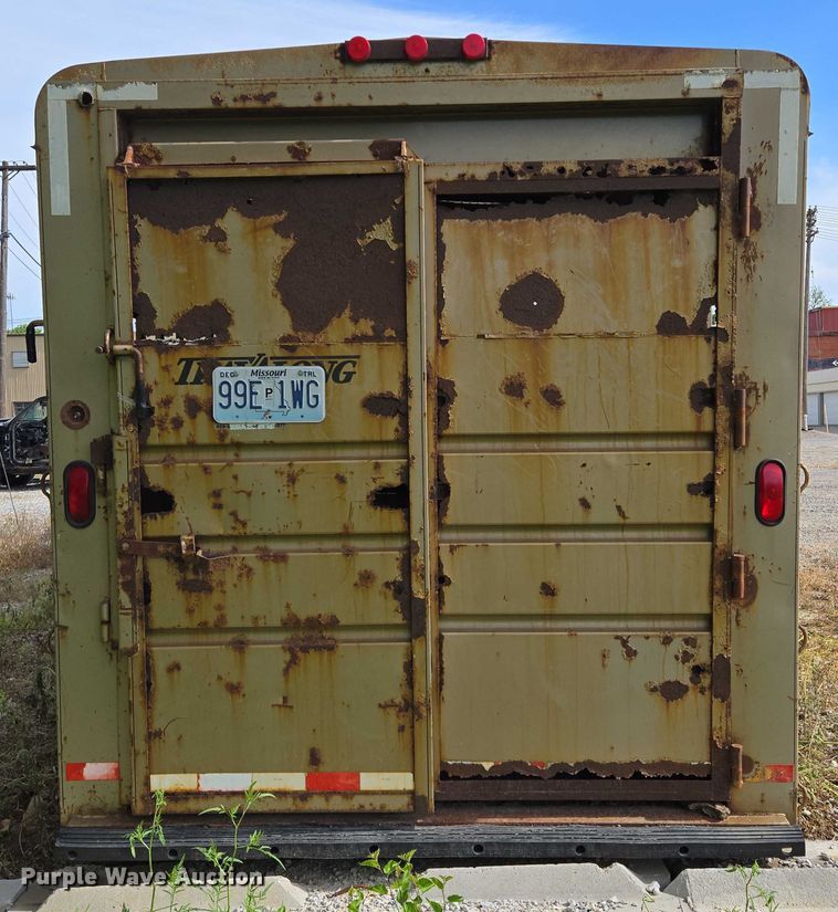 image for item EM7373 2001 Travalong livestock trailer