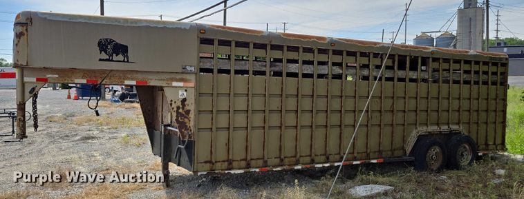 image for item EM7373 2001 Travalong livestock trailer