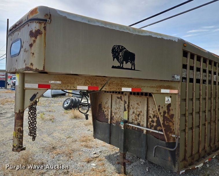 image for item EM7373 2001 Travalong livestock trailer