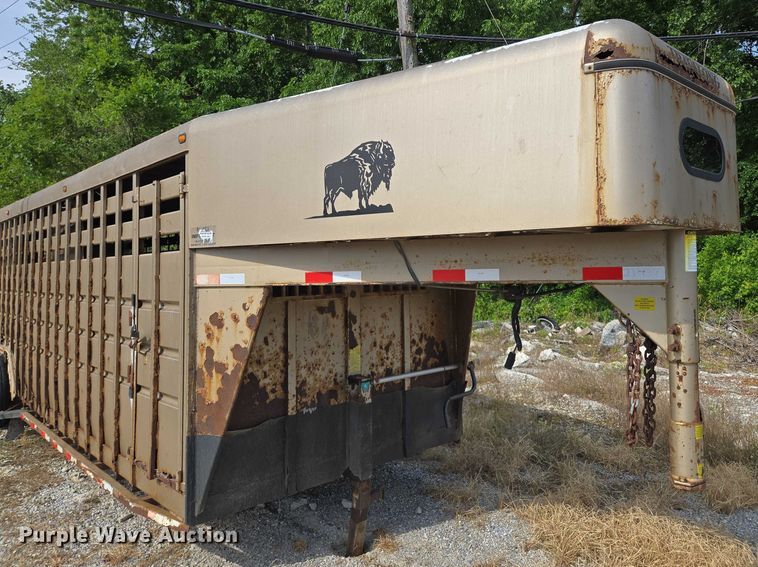 image for item EM7373 2001 Travalong livestock trailer