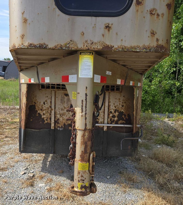 image for item EM7373 2001 Travalong livestock trailer