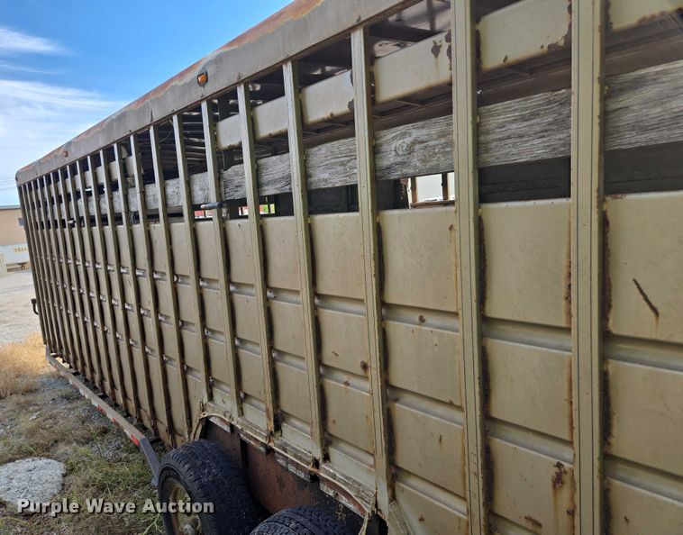 image for item EM7373 2001 Travalong livestock trailer